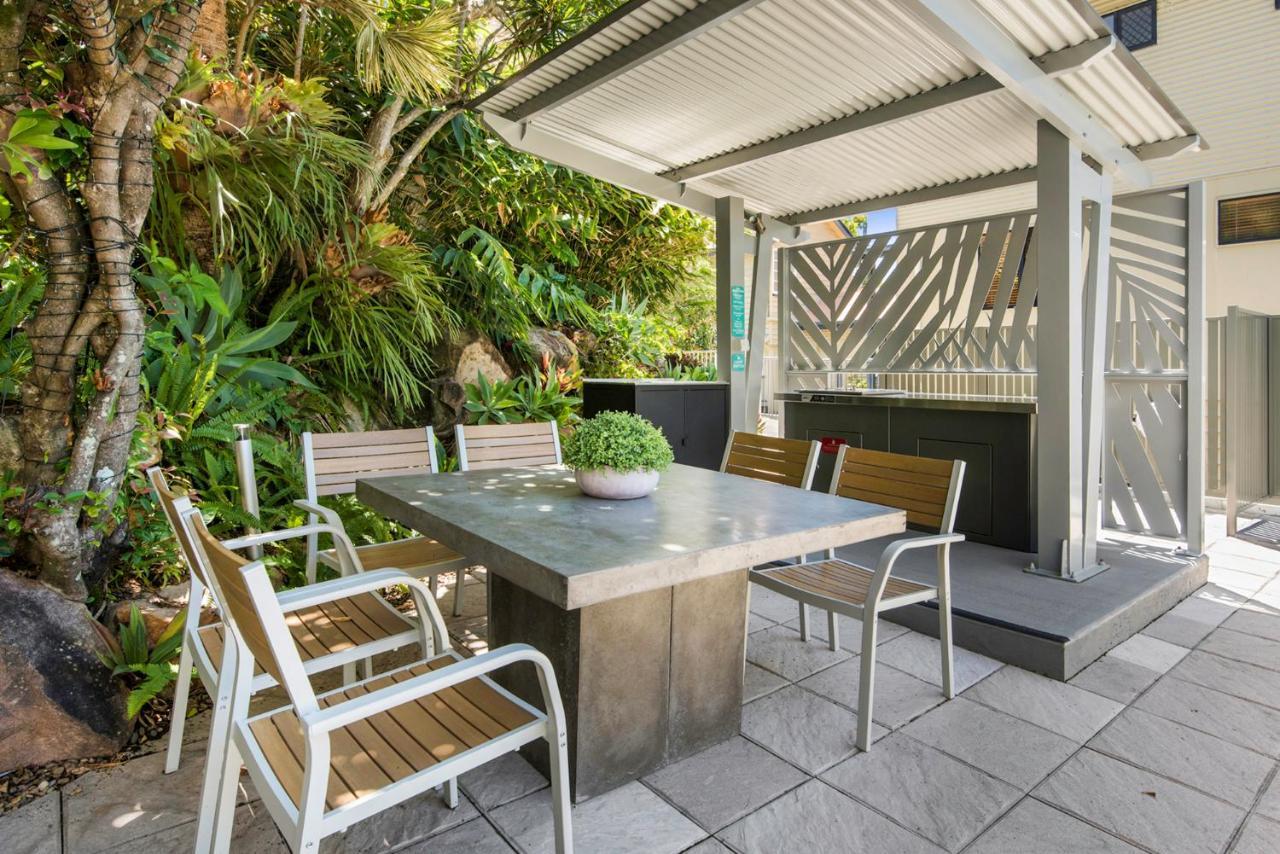 Surf Dance Apartments Coolum Beach Exterior photo