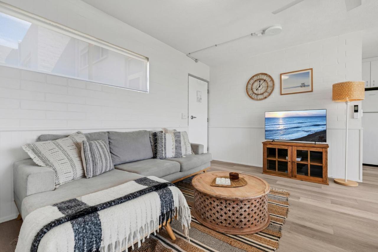 Surf Dance Apartments Coolum Beach Exterior photo