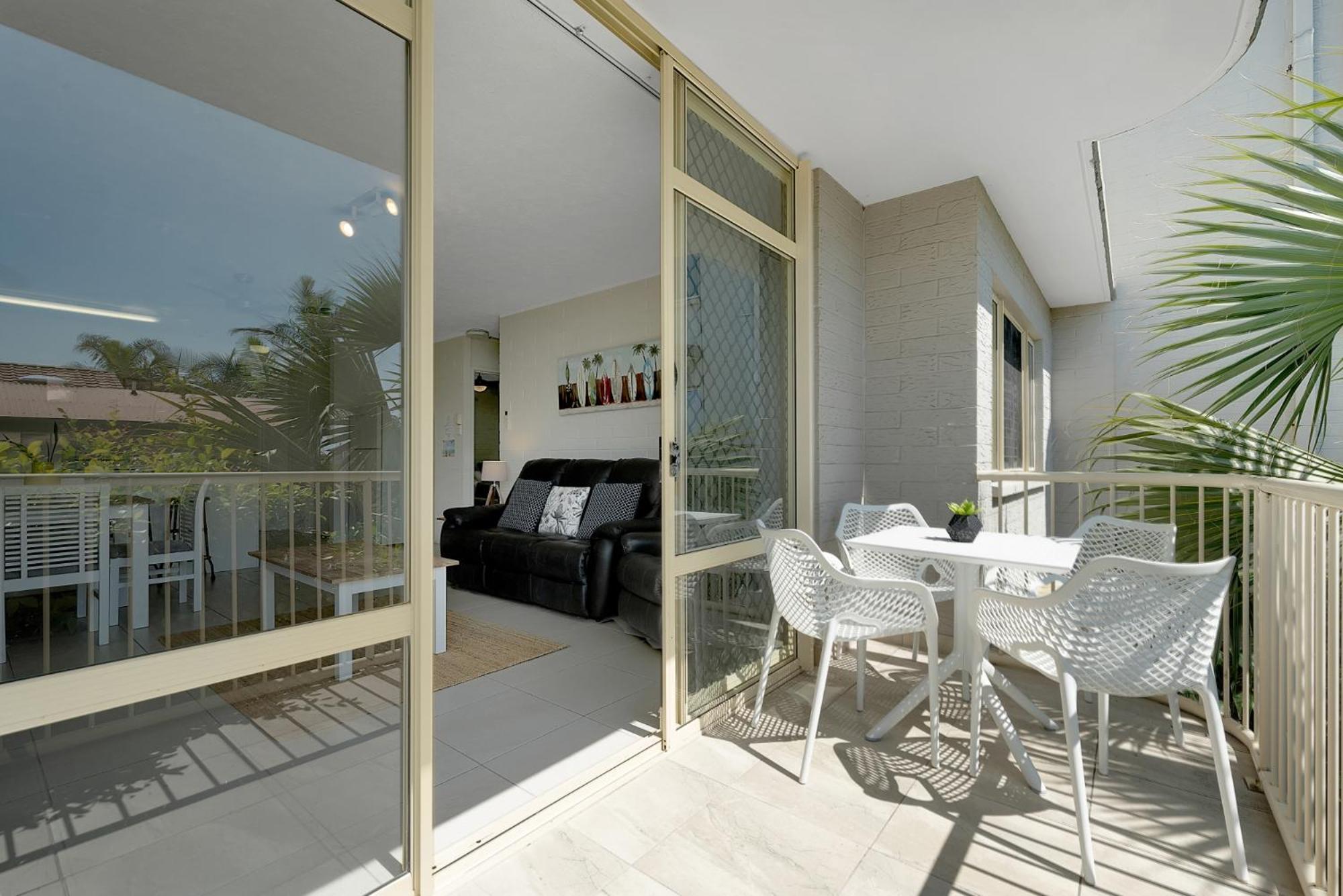 Surf Dance Apartments Coolum Beach Exterior photo