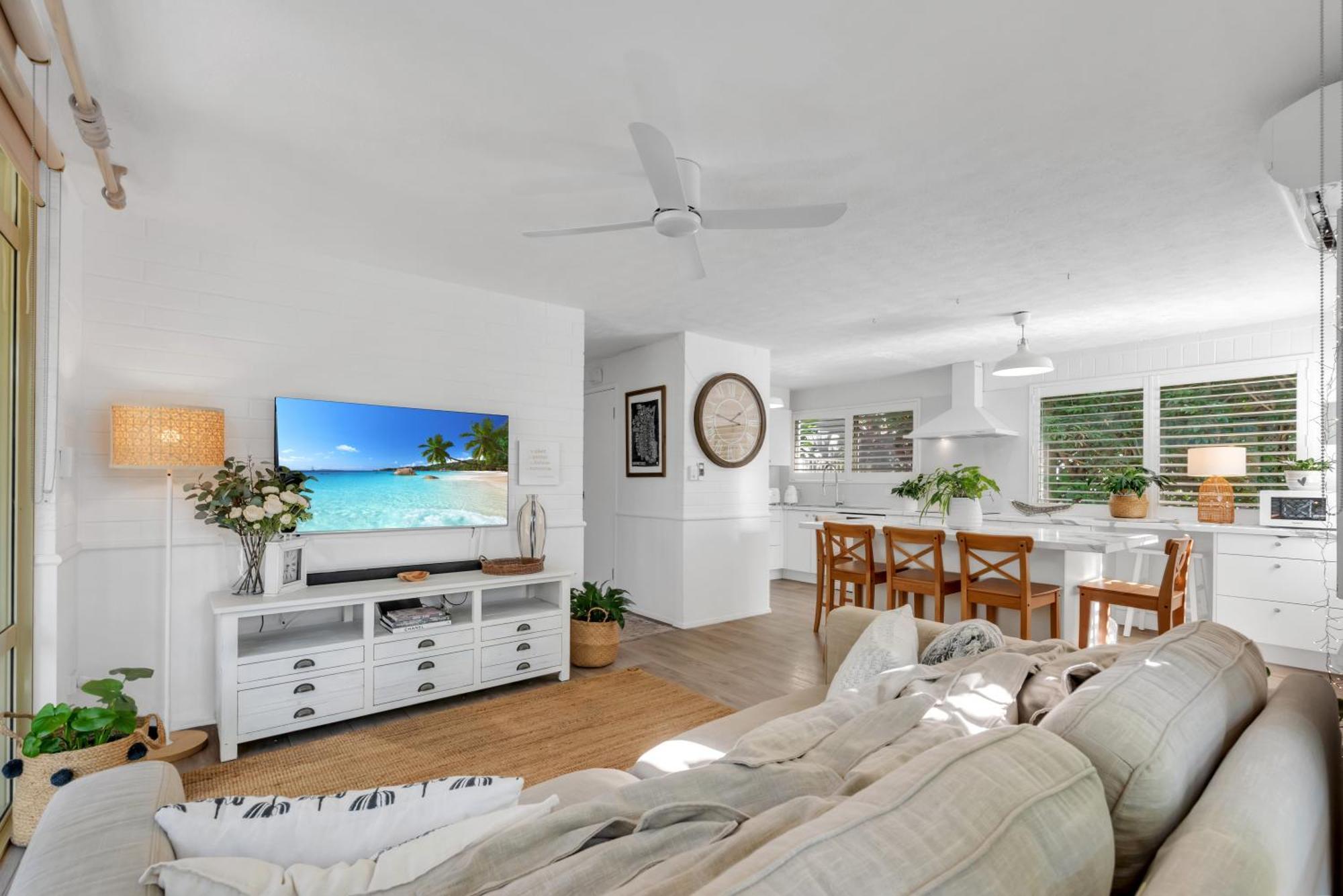 Surf Dance Apartments Coolum Beach Exterior photo