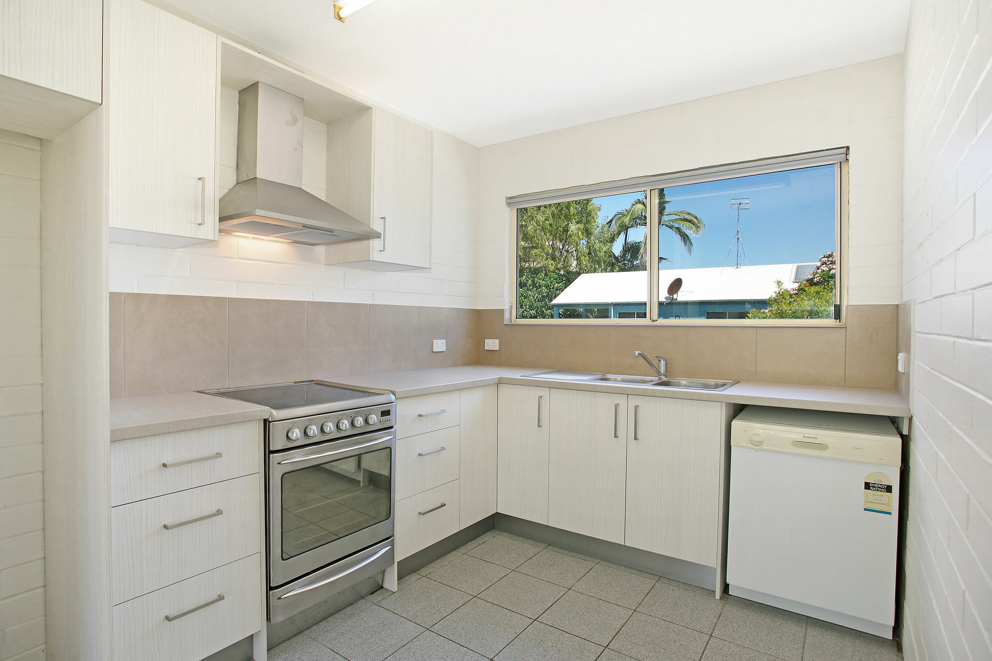 Surf Dance Apartments Coolum Beach Exterior photo